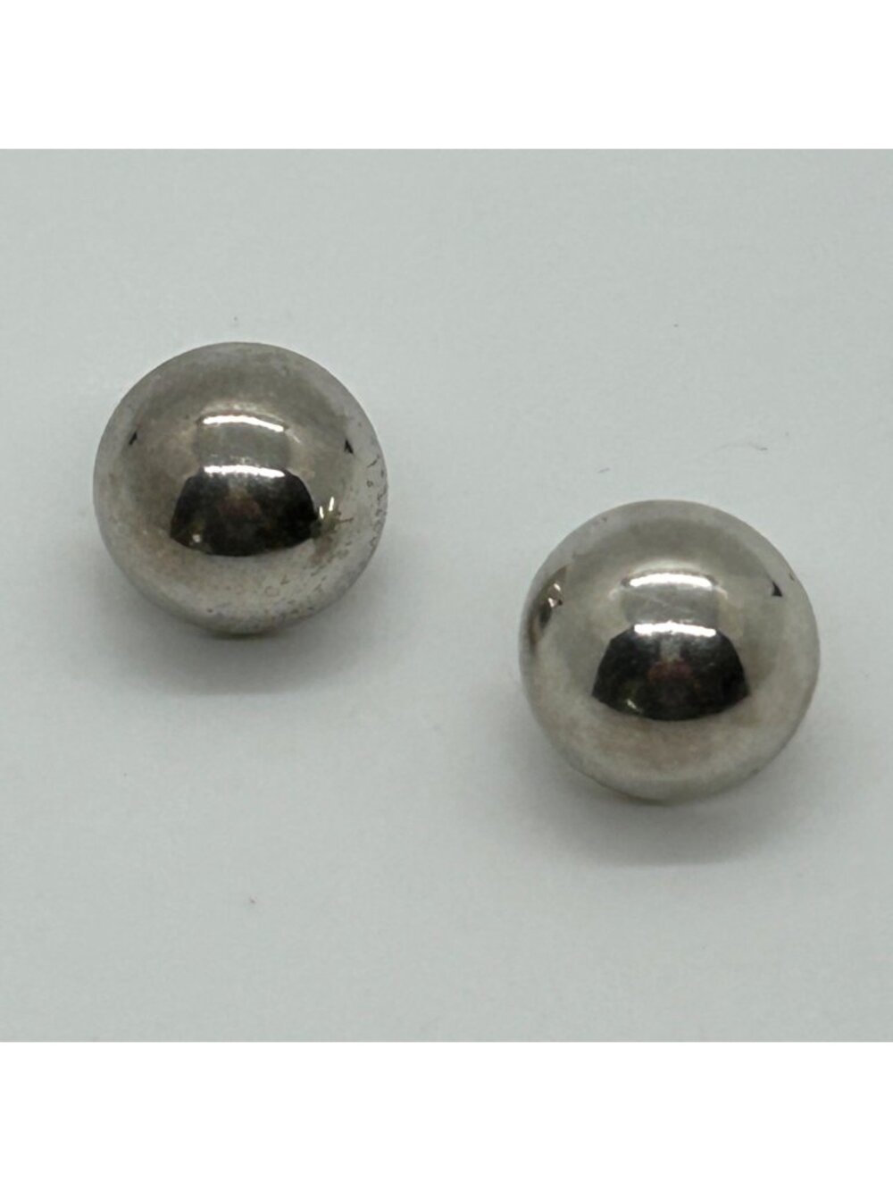 Sterling Silver Stud Earrings Round Lightweight Minimalist Buttin Classic 18 MM